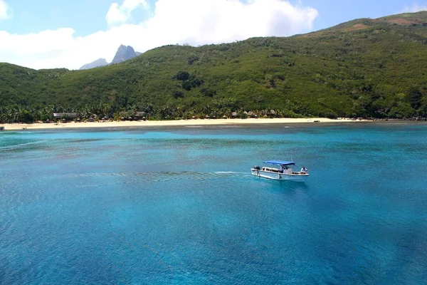 Fiji Islands Beautiful Scenery Beach Boat Brings Guest Resort Wonderful — Stock Photo, Image