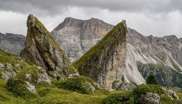 Markante Felsformation Südtirol Bergsteiger Auf Dem Pieralongia Fels — Stockfoto