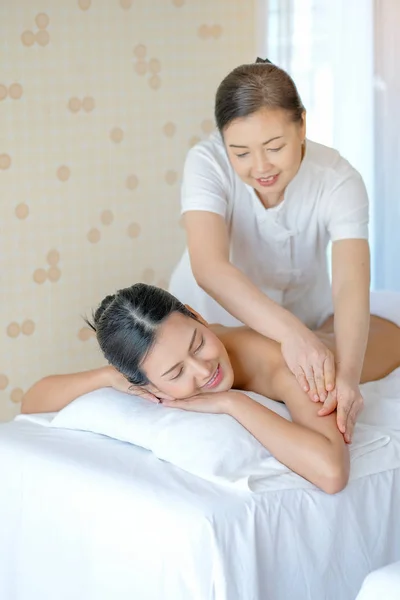 Portrait Asian Beautiful Woman Lie Bed Get Spa Massage Room — 스톡 사진
