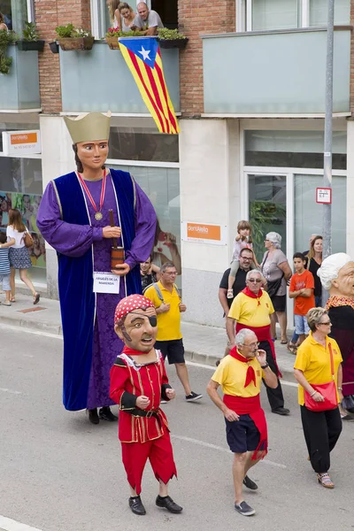 Défilé des géants et des grandes têtes — Photo