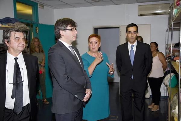 Carles puigdemont, präsident der generalitat von katalonien, in einem ngo — Stockfoto