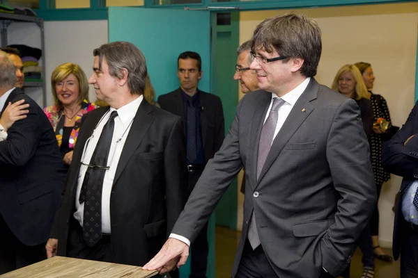 Carles Puigdemont, President of the Generalitat of Catalonia, in a NGO — Stock Photo, Image