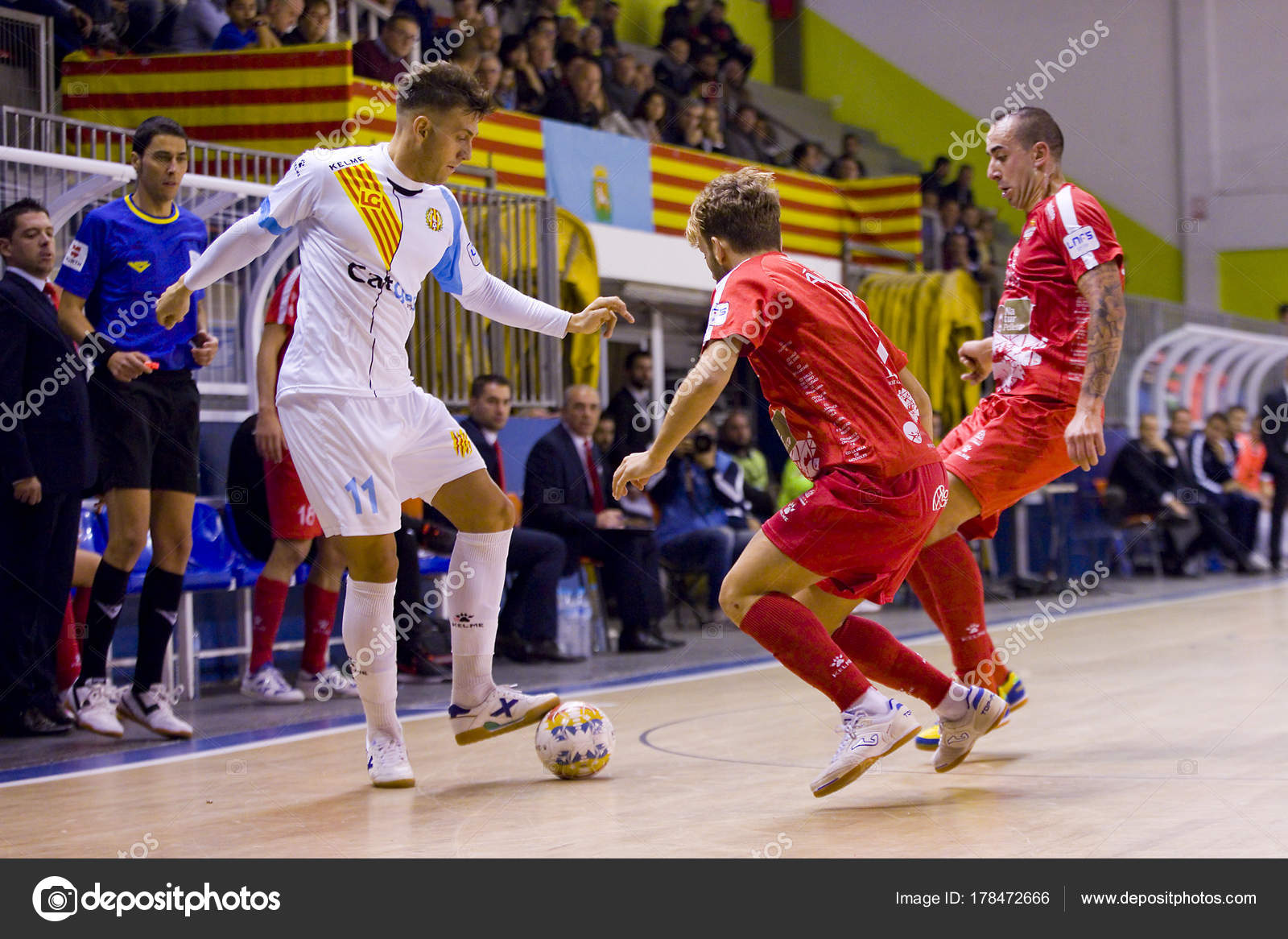 Santa Coloma Gramenet Barcelona Espanha Novembro 2017 Jogo Liga Espanhola Fotografia De Stock Editorial C Natursports 178472666