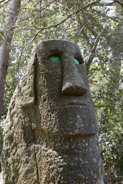 Antigua Escultura Moai Autor Desconocido Ruta Prehistórica Roca Del Valles —  Fotos de Stock