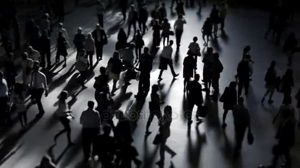 Yürüyüş commuters kalabalık — Stok video