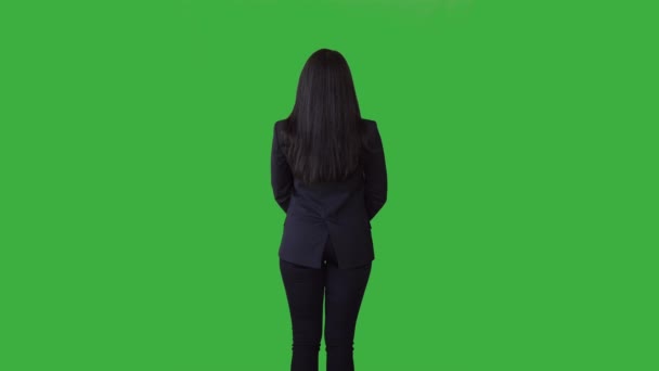 Zöld háttér fekete üzletasszony — Stock videók