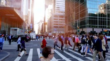 İnsanlar geçiş street City