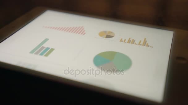 Graf diagramy v počítači — Stock video