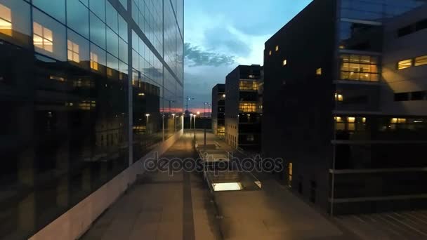 在金融城市区的办公大楼 — 图库视频影像
