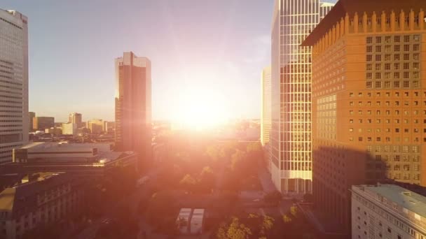 Městské obchodní čtvrti a mrakodrap budovy — Stock video