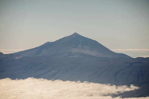 Teide View ovanifrån. Nationalpark, Teneriffa, Kanarieöarna, Spanien. — Stockfoto