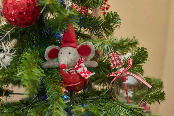 Рождественские елки украшения — стоковое фото