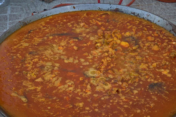 Paella grande de frango feito em casa — Fotografia de Stock