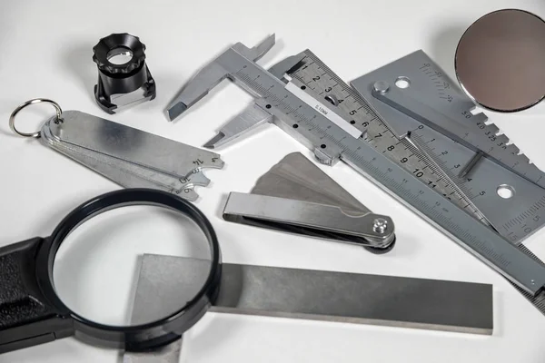 Vusual control profesyonel enstrümanlar. Model.