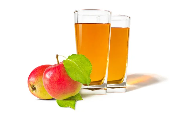 Un vaso de zumo de manzana — Foto de Stock