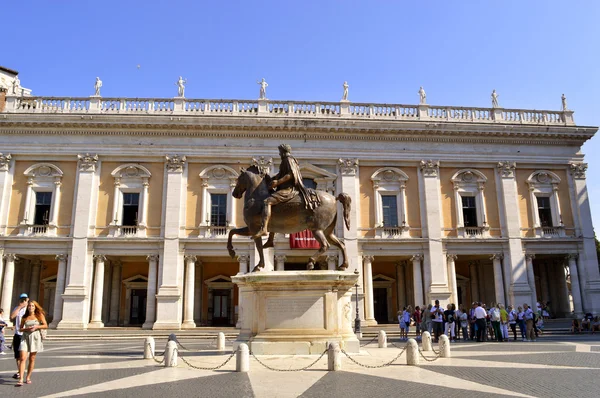 Nowy Pałac w Piazza del Campidoglio w Rzymie — Zdjęcie stockowe