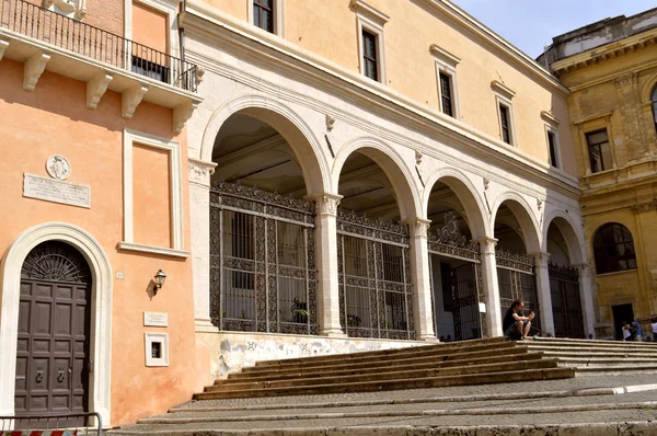 St. Peter zincirleri Basilica