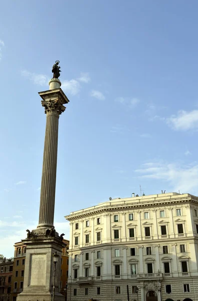 Trajan's Column in Rome — Stock Photo, Image