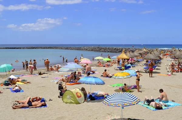 Пляж Playa De Las Americas — стоковое фото