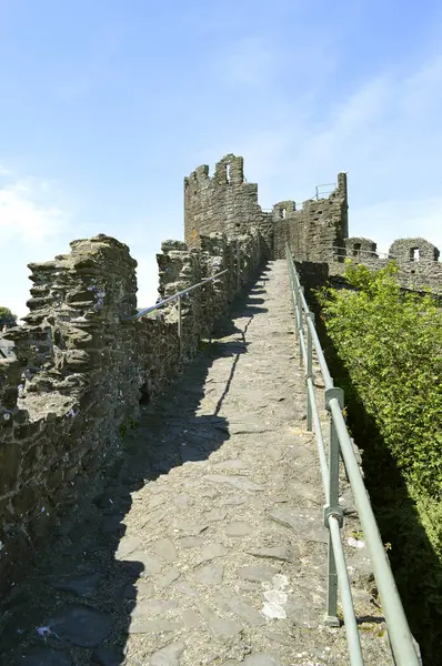 Conwy középkori városfal — Stock Fotó