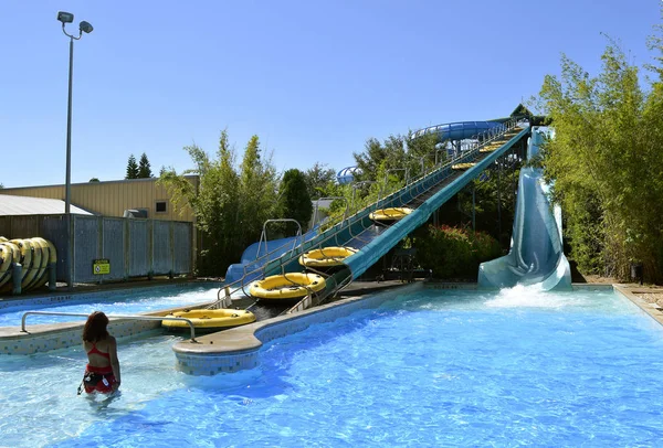 Park wodny Aquatica Hooroo Uruchom przygoda slajdów — Zdjęcie stockowe