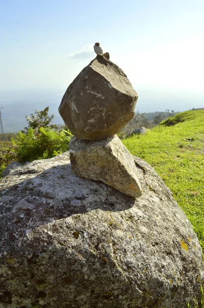 Foia rock balancing — Stock Photo, Image
