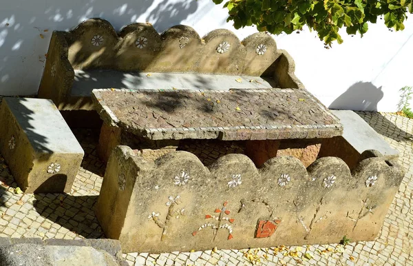 アルテ石のテーブルと椅子 — ストック写真