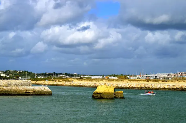 Lagos liman Bensafrim Nehri