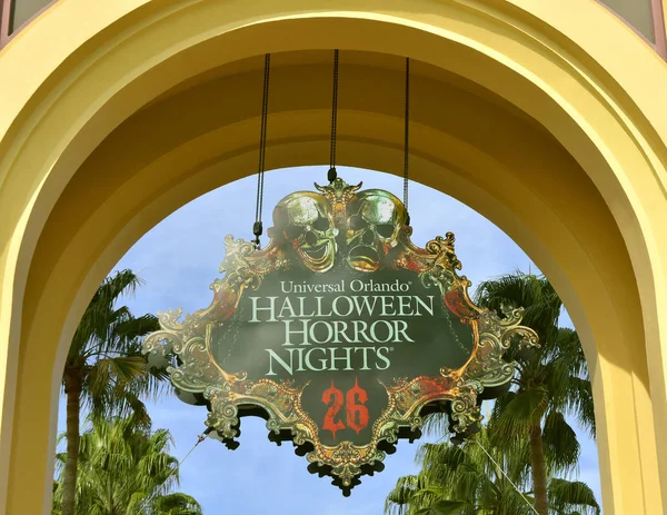Universal Studios Halloween Horror gece işareti — Stok fotoğraf