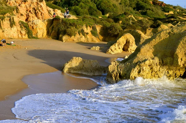 Sietskes Formação de rochas na praia em Portugal — Fotografia de Stock