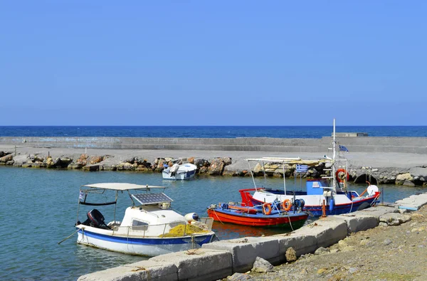 Barco Puerto Viejo Gouves Creta Más Grande Más Poblado Las —  Fotos de Stock