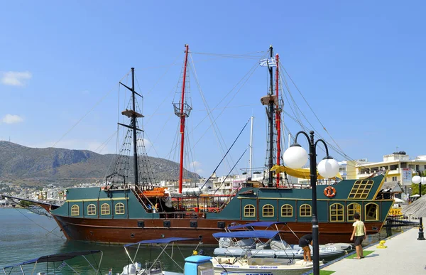 Hersonissos Creta Grecia Giugno 2019 Nave Pirata Nel Porto Hersonissos — Foto Stock