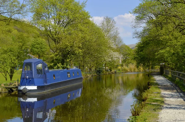 Barka Kanałowa Wąskim Kanale Huddersfield Friezland Saddleworth Moor Oldham — Zdjęcie stockowe