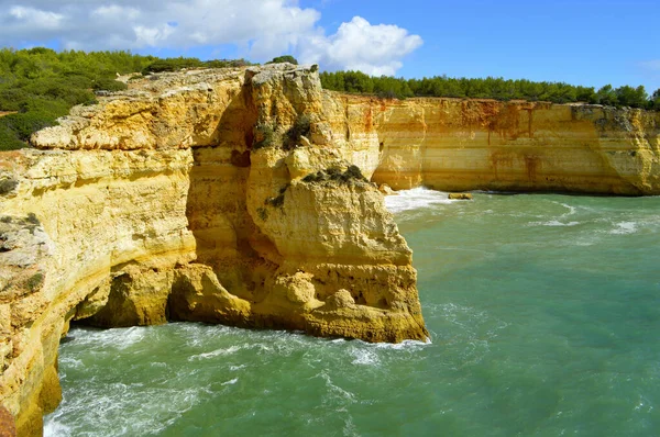Захватывающие Скалы Пляже Бенагил Побережье Алгарве Португалии — стоковое фото