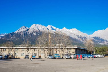 Mavi Ay Vadisi 'nin güzeli, senin için bir dönüm noktası ve popüler bir yer.