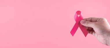 Göğüs Kanseri Farkındalığı Ayı, Pembe Kurdele Yaşayan İnsanları Destekliyor
