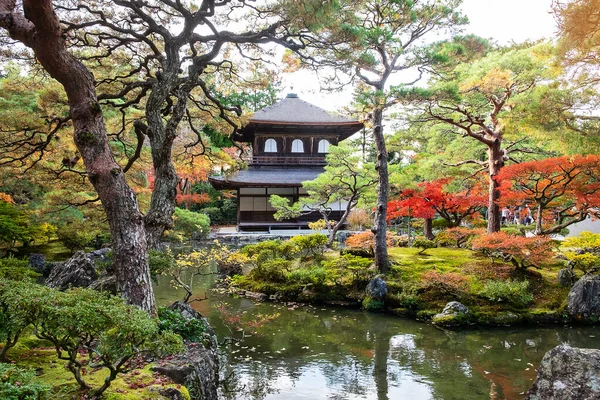 Krajobraz Ginkakuji Świątyni Lub Srebrny Pawilon Sezonie Jesiennych Liści Punkt — Zdjęcie stockowe