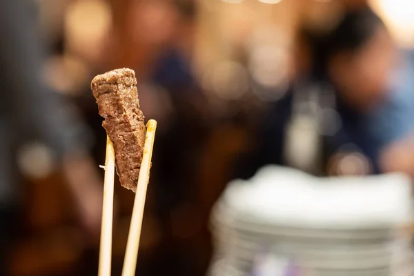 Grilovaný Hovězí Steak Kobe Nebo Kvalitní Steak Hůlkách Restauraci Lahodné — Stock fotografie