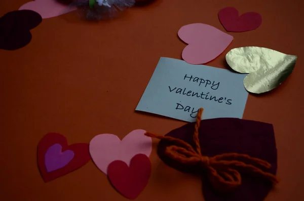 Szczęśliwych Walentynek kartka ze znakiem i pieprzem serca — Zdjęcie stockowe