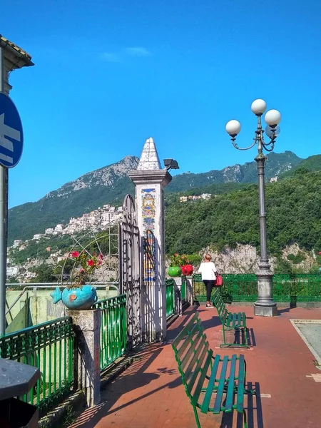 市ヴィエトリ マーレ イタリアの美しい風景の眺め — ストック写真