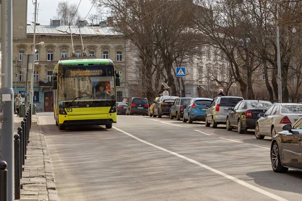 Львов Украина 2020 Современный Троллейбус Проводной Электротранспорт Распространенный Украине Улице — стоковое фото