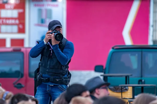 Lutsk Oekraïne 2015 Fotograaf Met Een Lange Lens Nikon Camera — Stockfoto