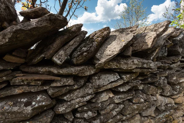 Old dry stone wall — Stock Photo, Image