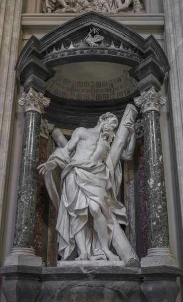 Escultura del apóstol San Andrés por Camillo Rusconi en el na —  Fotos de Stock