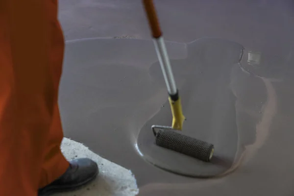 Öz ile çimento harçlı tesviye branda. Silindir applicat