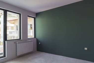 Bitmemiş iç daire yapım aşamasında. Koyu yeşil