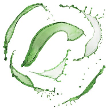 Yeşil su sıçramalarına ve izole damla o uçan zarif koleksiyonu