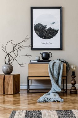 Modern apartmanın içinde ilginç bir çerçeve.