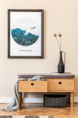 Modern apartmanın içinde ilginç bir çerçeve.