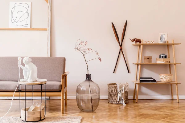 Moderno Apartamento Interior Com Elegante Sofá Vaso — Fotografia de Stock
